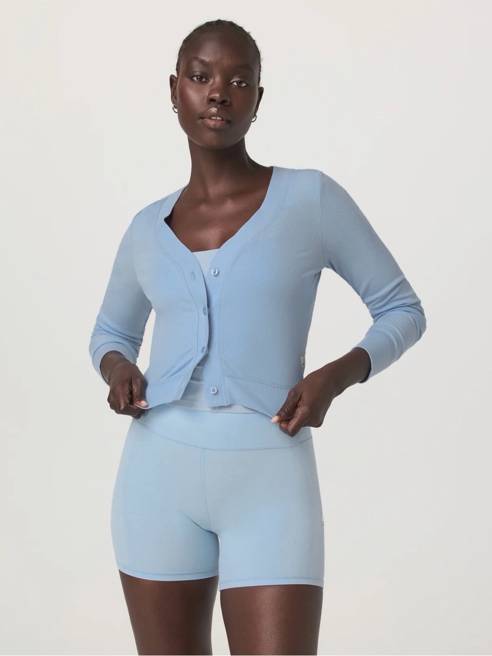 Vuori Long Sleeve Pose Mini Cardigan in Crystal Blue Size Medium